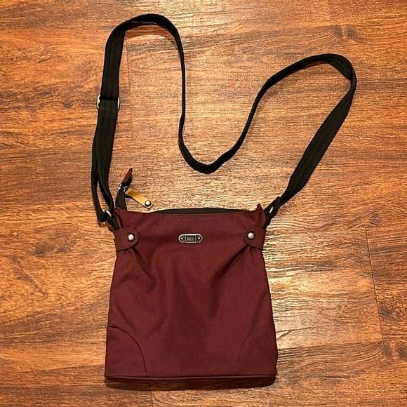REI Bags Rei Crossbody Poshmark